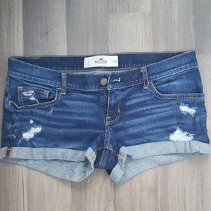 Size 7 Hollister Jean Shorts